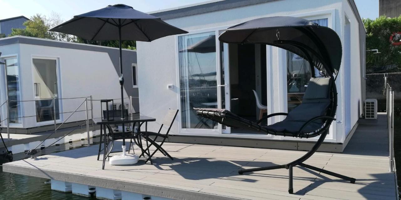 Marina Degli Estensi Floating Resort ليدو ديلي ايستينسي المظهر الخارجي الصورة